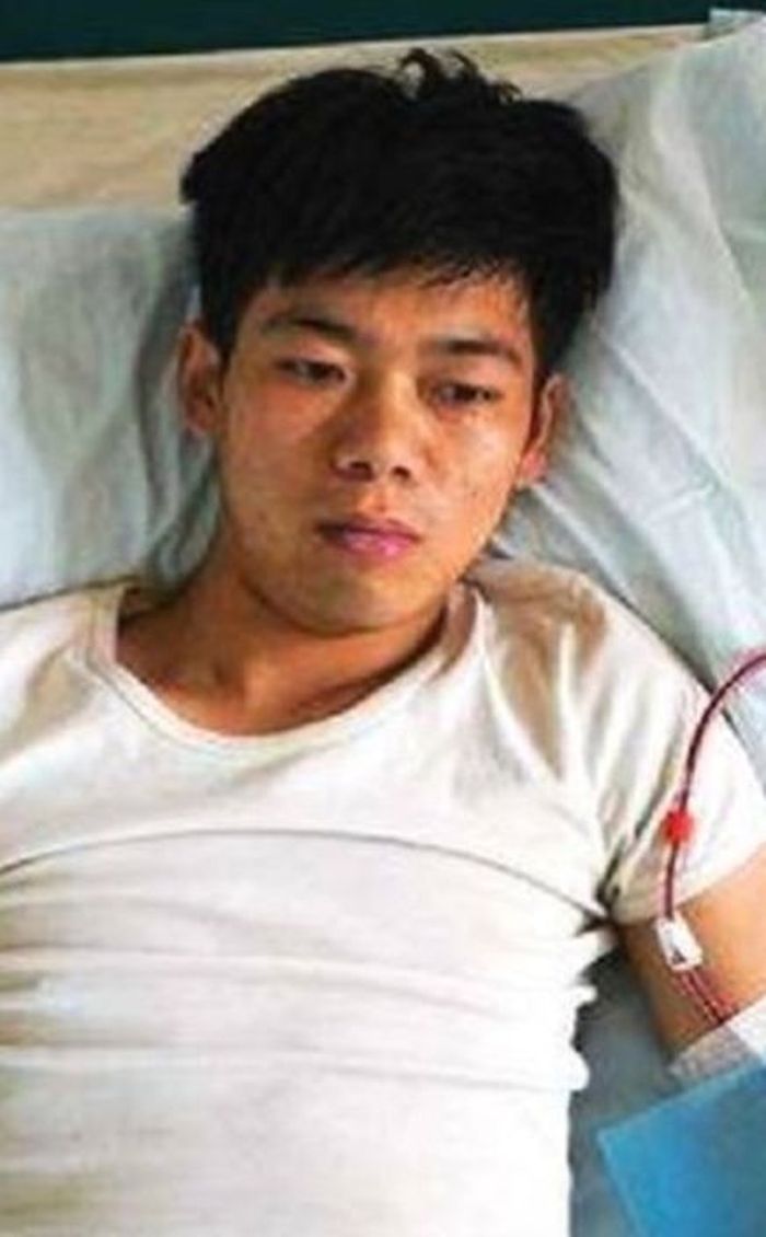 Wang terbaring di rumah sakit