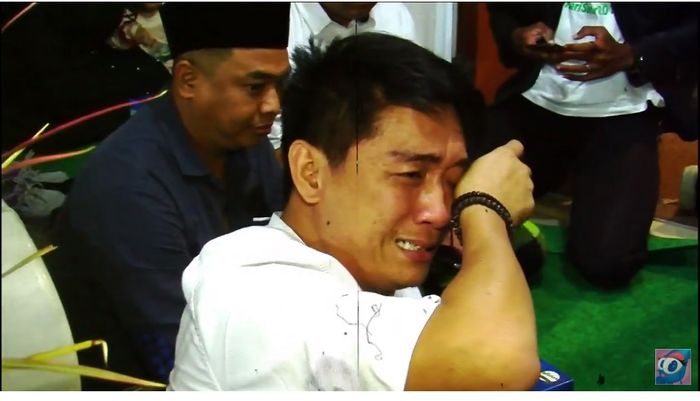 Tangis ifan pecah saat malam tahlilan