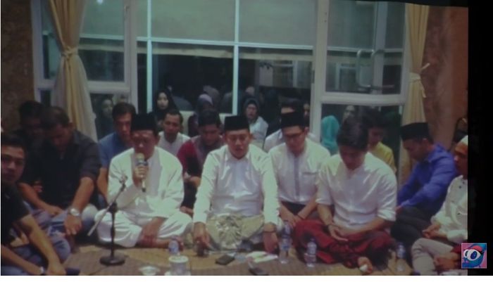 Suasana tahlilan Dylan Sahara dan personel Seventeen