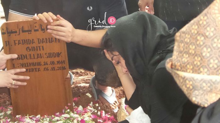 Ibu Ashanty meninggal dunia