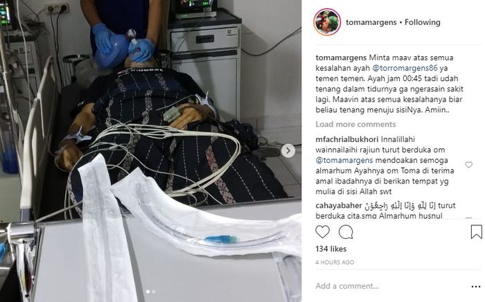 Posting-an Toma Margens yang mengabarkan ayahnya, Torro Margens, telah meninggal dunia, Jumat (4/1/2019). (Instagram)