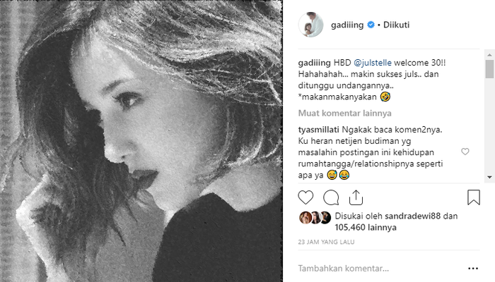 Gading Marten memasang foto Julie Estelle