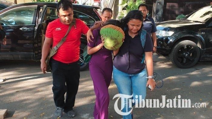 Artis Berinisial VA Ditangkap Polisi Dalam Kasus Prostitusi Online di Surabaya