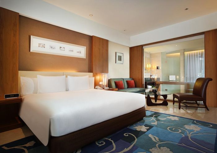 Intip Hotel Bintang Lima yang Jadi Tempat Faye Nicole Berduaan dengan Chaeri Wardhana booking.com