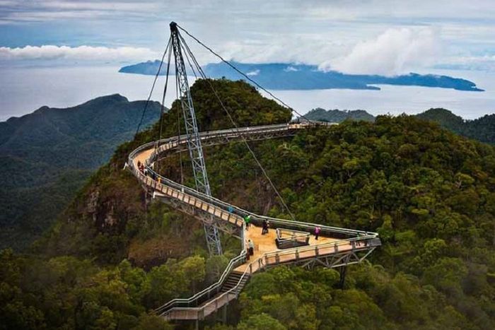 7 jembatan paling menakutkan di Asia.