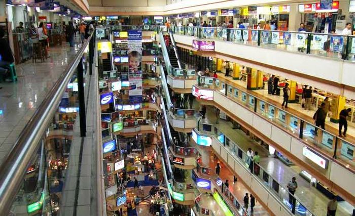 PGC Cililitan jadi salah satu mall tempat belanja paling murah di Jakarta