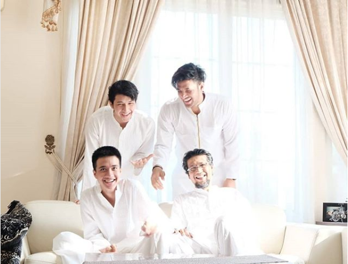 Ruang tamu rumah Ammar Zoni