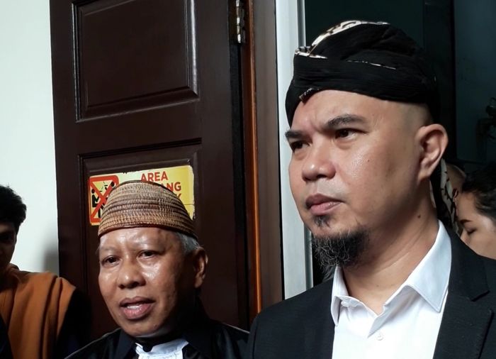Mulan Jameela Jenguk Ahmad Dhani di Rutan Medaeng, dengan Mobil Mewah Senilai Rp 1 Miliar