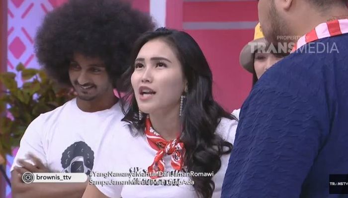 Ayu Ting Ting kesal dengan sikap plin-plan Ivan Gunawan