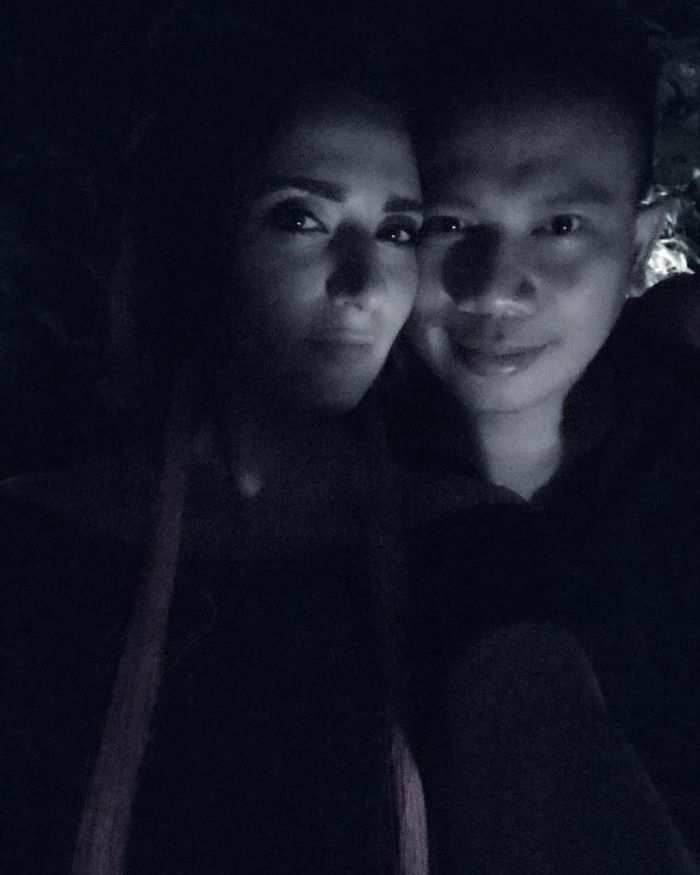 Perempuan diduga kekasih baru Vicky Prasetyo