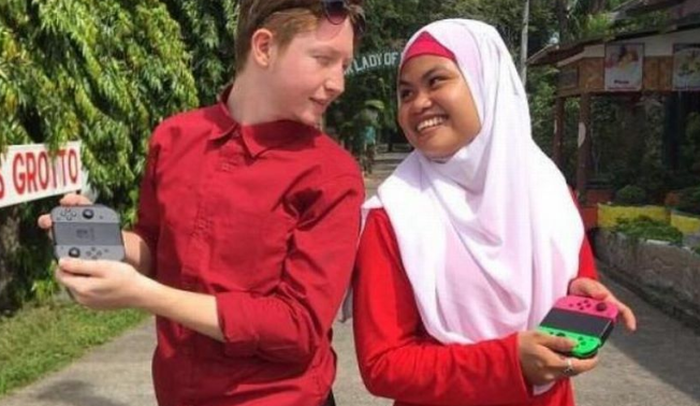 Akhirnya Triston pergi ke Filipna untuk bertemu Samra
