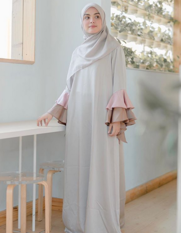 Selain Kebaya, 6 Model Dress Hijab Ala Selebgram Ini Cocok untuk