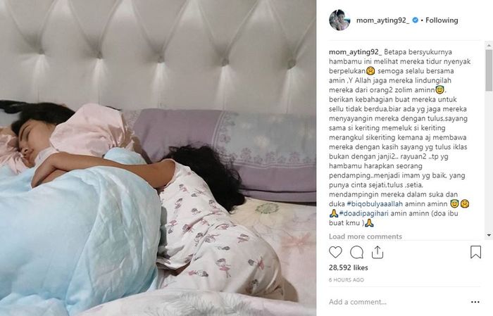 Unggahan Ibunda Ayu Ting Ting, Umi Kalsum.