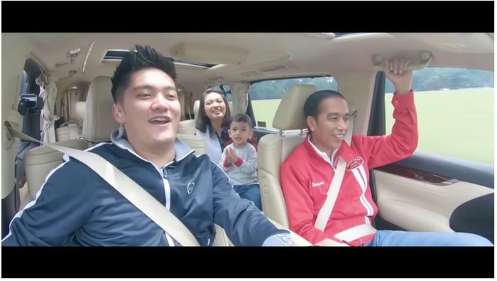 5 Tingkah Menggemaskan Saat Nge-Vlog Bareng Jokowi & Boy William, Goyang Dayung Hingga Tidur Berdiri