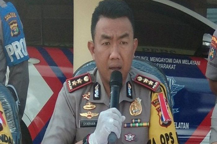 Kapolres Lampung Selatan AKBP M Syarhan berikan keterangan pers terkait kasus inses ini.