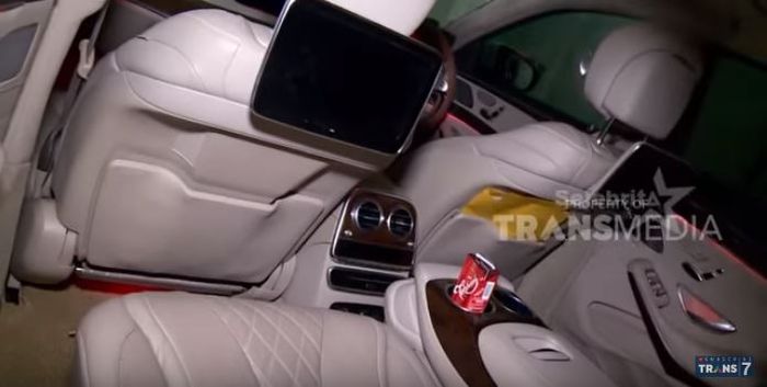 Interior Mercedes Bens E63 AMG milik Atta Halilintar.