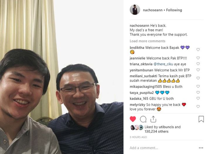 Anak sulung Ahok, Nicholas Sean, memamerkan senyum semringahnya ketika sang ayah dinyatakan bebas murni dari Mako Brimob, Kamis (24/1/2019).
