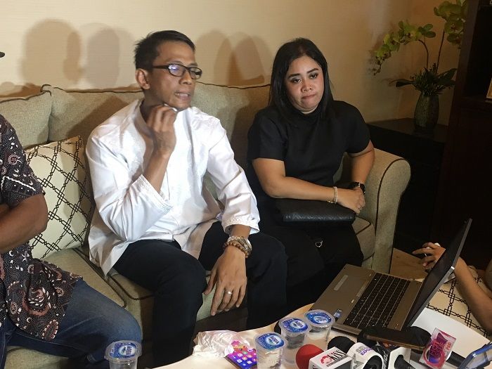 Ayah Vanessa Angel