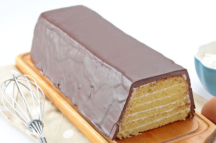 Kitkat cake