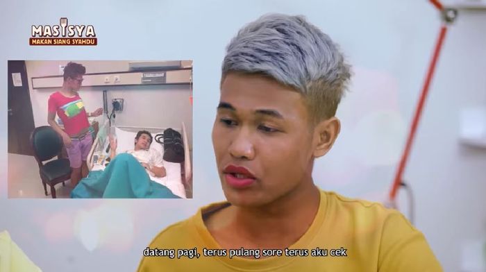 Bailing bercerita saat menjaga Olga Syahputra di rumah sakit Mount Elizabeth, Singapura.