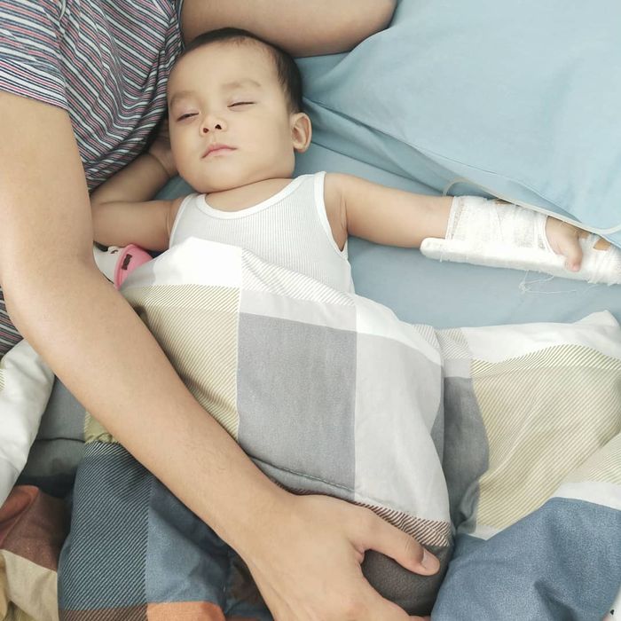 Putra Vicky Shu dirawat di rumah sakit