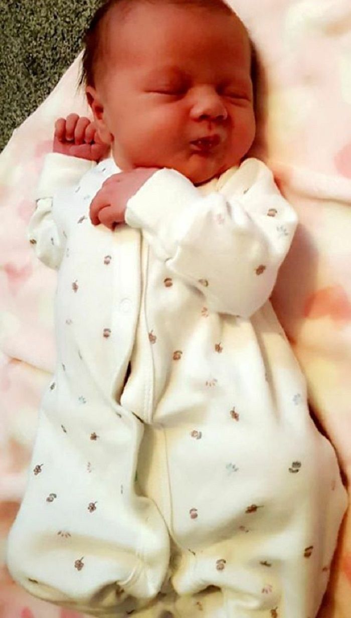 Desirae, bayi yang dilahirkan di dalam toilet