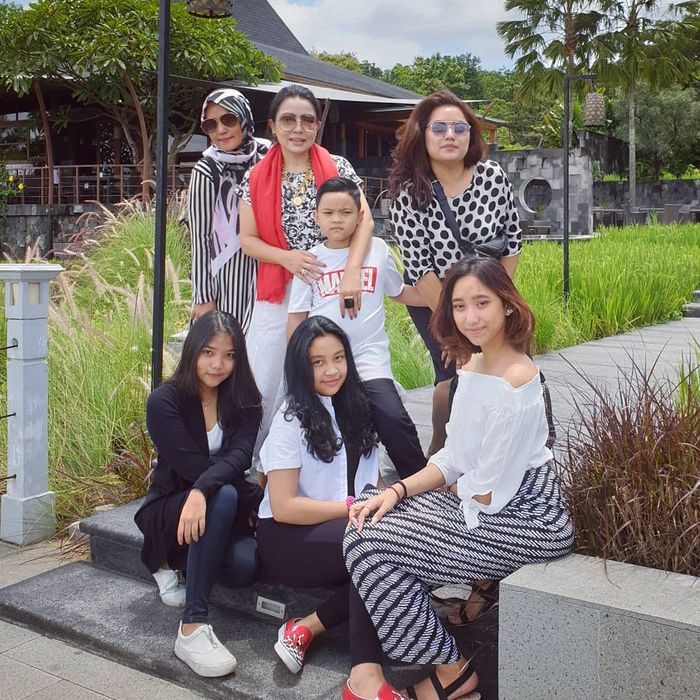 Mayangsari dan keluarga tengah berlibur ke Jogja