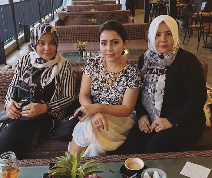 Mayangsari dan saudaranya