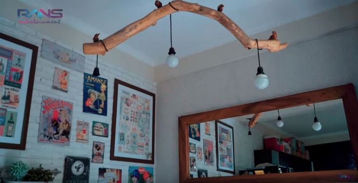 Area kerja yang santai di rumah Gading Marten