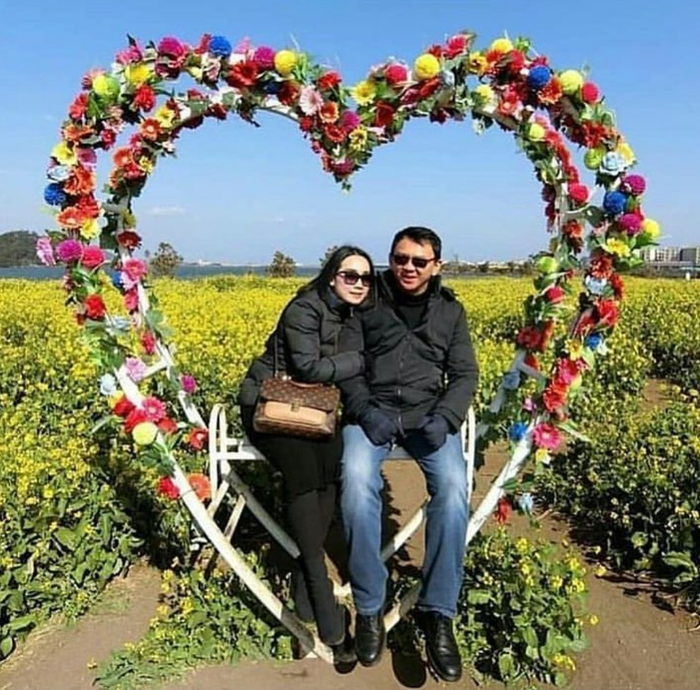 Foto mesra Ahok BTP dan Puput Nastiti