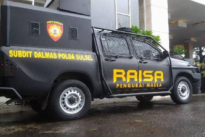 V8 Raisa Divisi Humas Polri