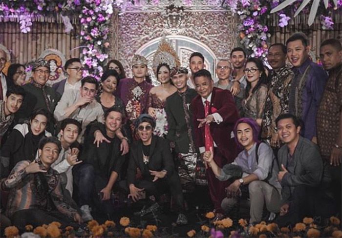 Pernikahan putra Ajik Krisna