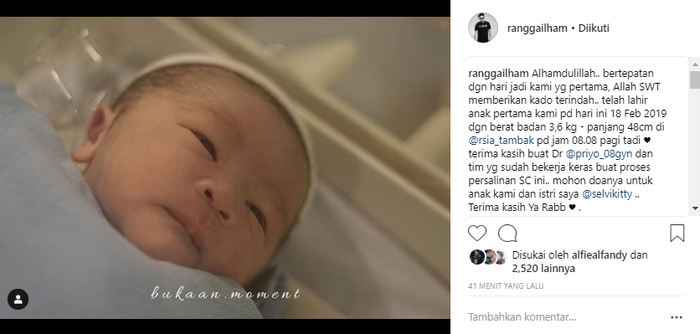 Potret tampan putra pertama Selvi Kitty
 