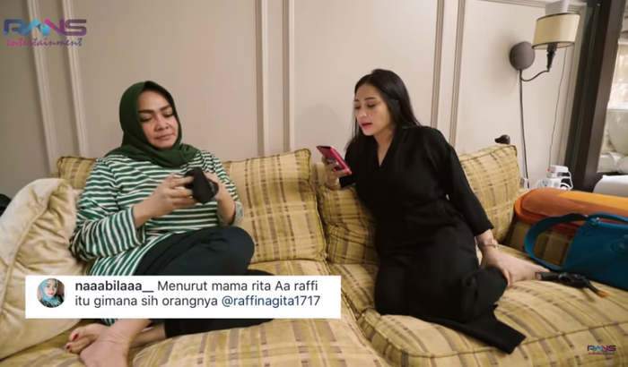 Rieta Amilia menjawab pertanyaan warganet
