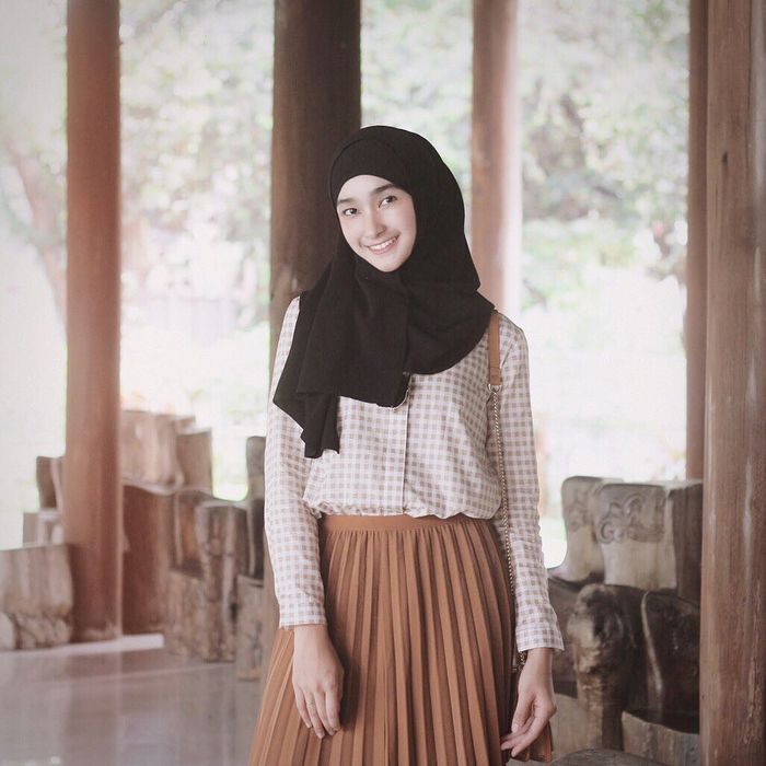 Bella Almira
 