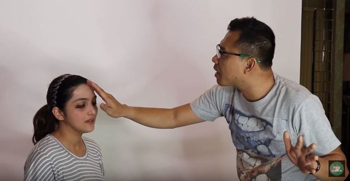 Anang Hermansyah saat menerima tantangan untuk merias Ashanty