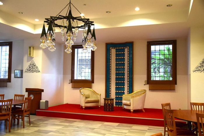 Ruangan pusat kebudayaan Turki