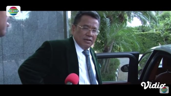 Hotman Paris ungkap soal pernikahan Syahrini dan Reino Barack
