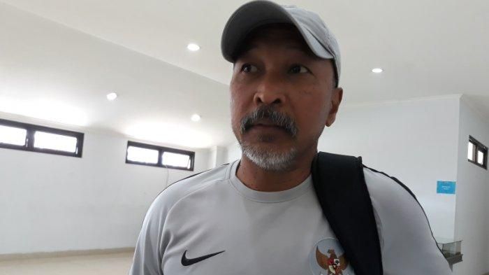 Mantan pelatih timnas U-19 Indonesia, Fakhri Husaini
