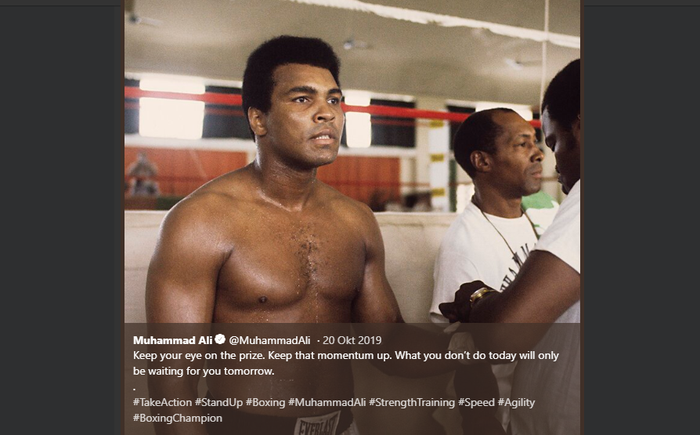 Legenda tinju asal Amerika Serikat, Muhammad Ali. 