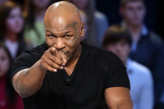 Mike Tyson rusak di depan wanita karena ibunya jadi korban KDRT.