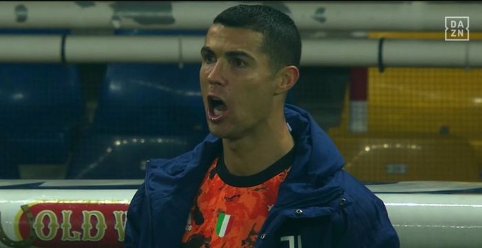 Megabintang Juventus, Cristiano Ronaldo, saat berteriak ke Alvaro Morata dalam duel melawan Parma, Sabtu (19/12/2020).