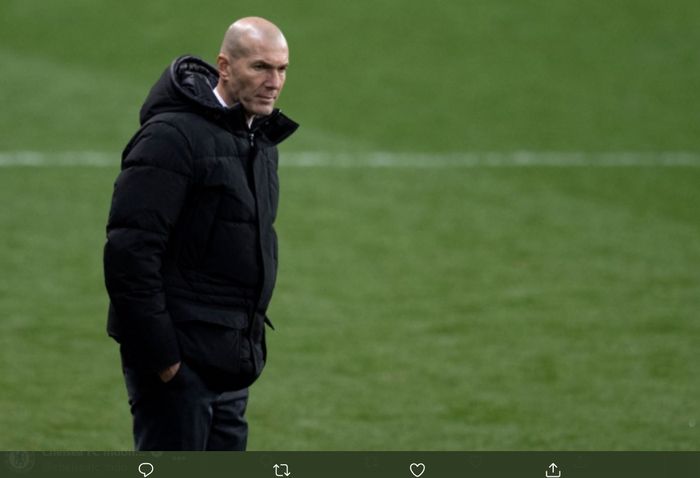 Pelatih Real Madrid, Zinedine Zidane, tengah dalam tekanan yang membuat posisinya sebagai pelatih terancam.