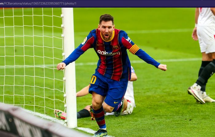 Megabintang Barcelona, Lionel Messi, merayakan gol ke gawang  Sevilla dalam laga pekan ke-25 Liga Spanyol di Stadion Ramon Sanchez Pizjuan, Sabtu (27/2/2021).