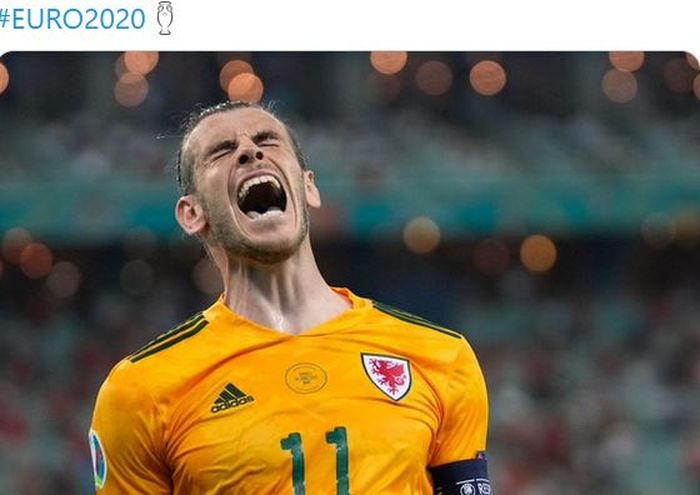 Kapten timnas Wales, Gareth Bale, merayakan kemenangan timnya atas timnas Turki dalam laga Grup A EURO 2020 di Stadion Baku Olympic, Rabu (16/6/2021).