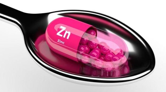 Suplemen zinc untuk terapi Covid-19 diyakini manfaatnya untuk mengurangi keparahan gejala.