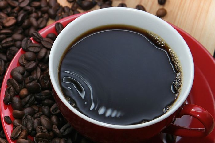 Kandungan kafein pada kopi bisa meredakan sakit kepala. 