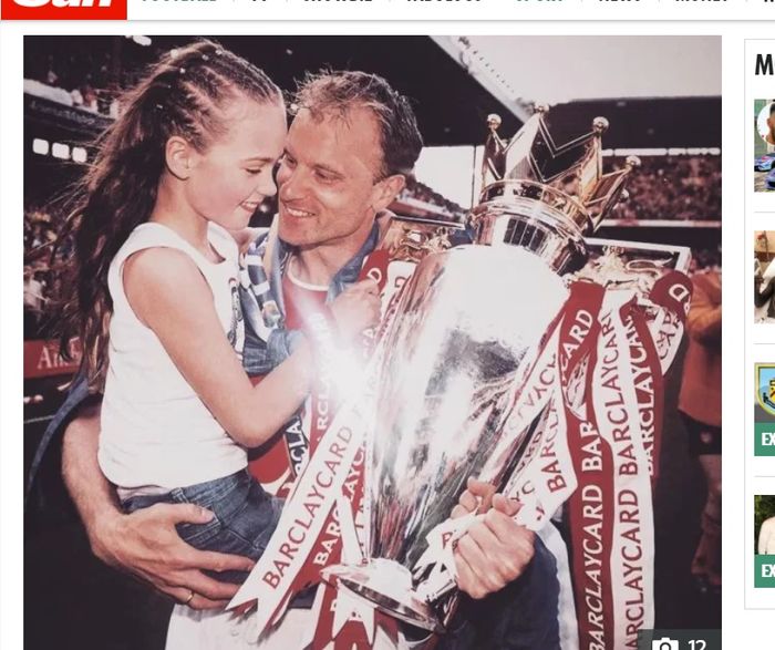 Foto Estelle bersama sang ayah, Dennis Bergkamp, ketika Arsenal menjuarai Liga Inggris.