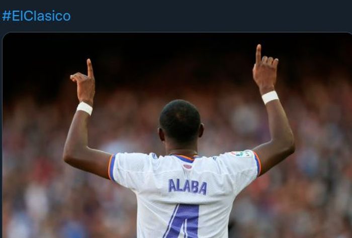 David Alaba merayakan gol untuk Real Madrid ke gawang Barcelona dalam laga el clasico di Camp Nou (24/10/2021).