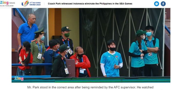 Pelatih Vietnam, Park Hang-seo saat menonton langsung laga timnas Indonesia u-23 vs Filipina di Stadion Viet Tri, Jumat (13/5/2022).